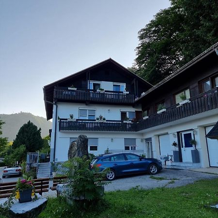 Ferienhaus Burgblick Treffen Exteriör bild