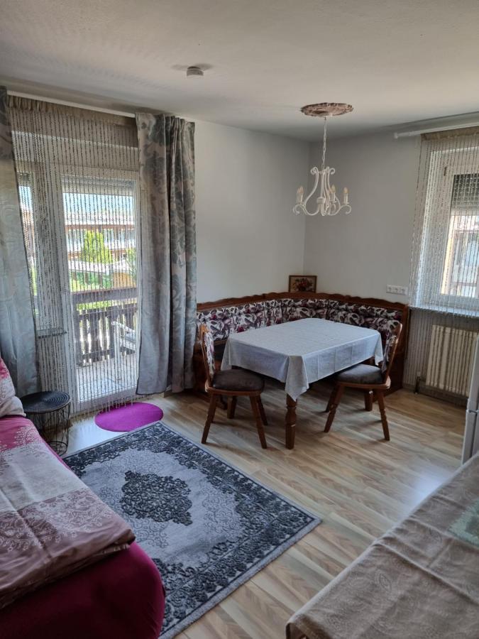 Ferienhaus Burgblick Treffen Exteriör bild