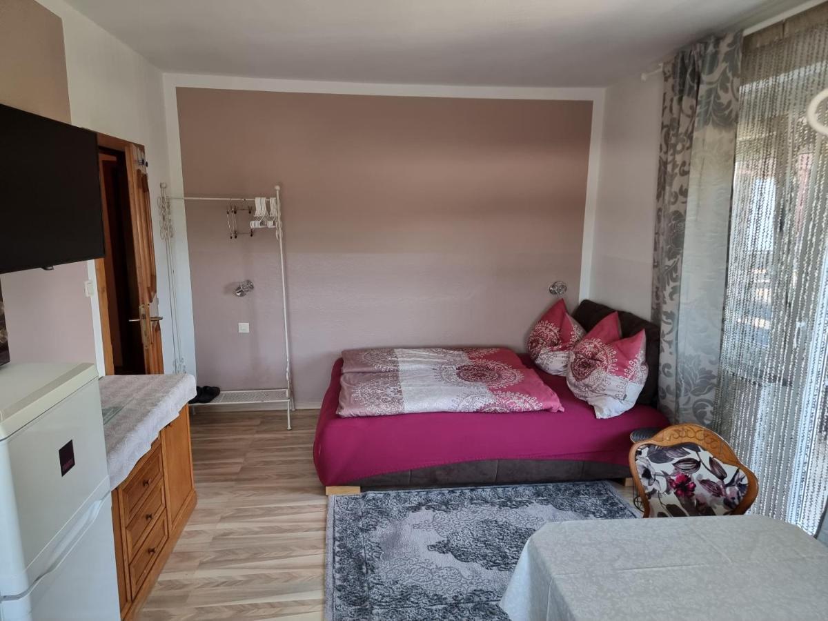 Ferienhaus Burgblick Treffen Exteriör bild