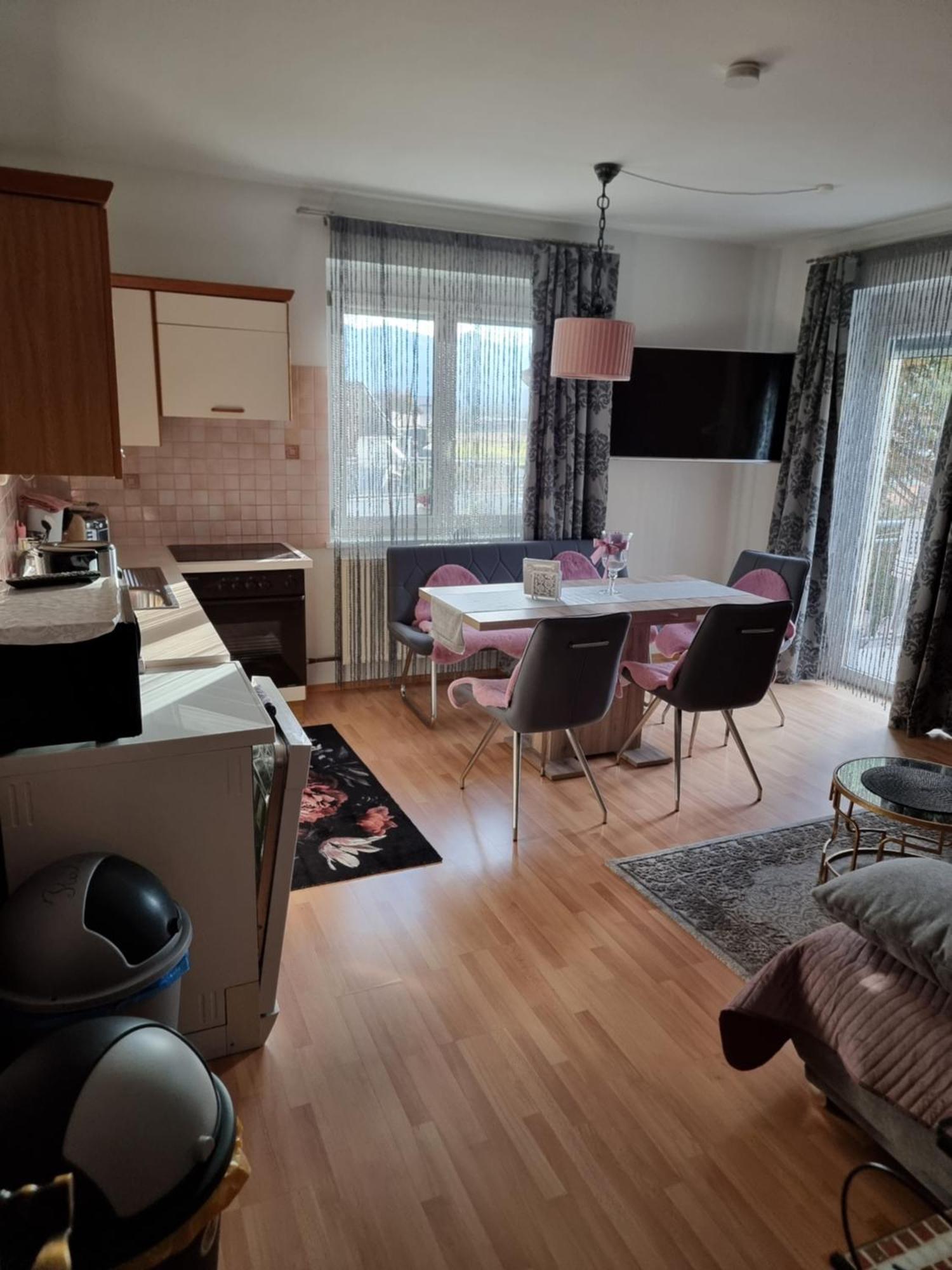 Ferienhaus Burgblick Treffen Exteriör bild