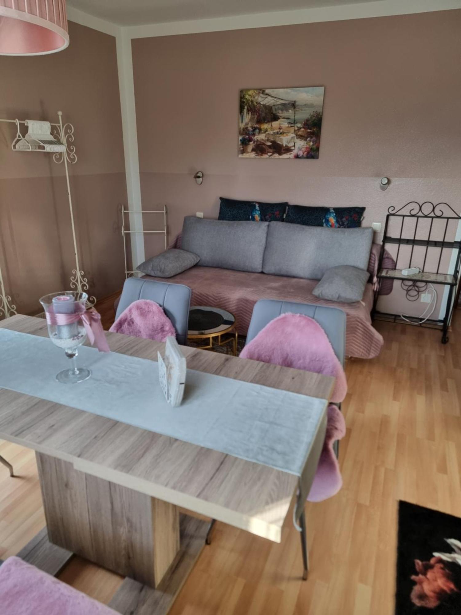 Ferienhaus Burgblick Treffen Exteriör bild